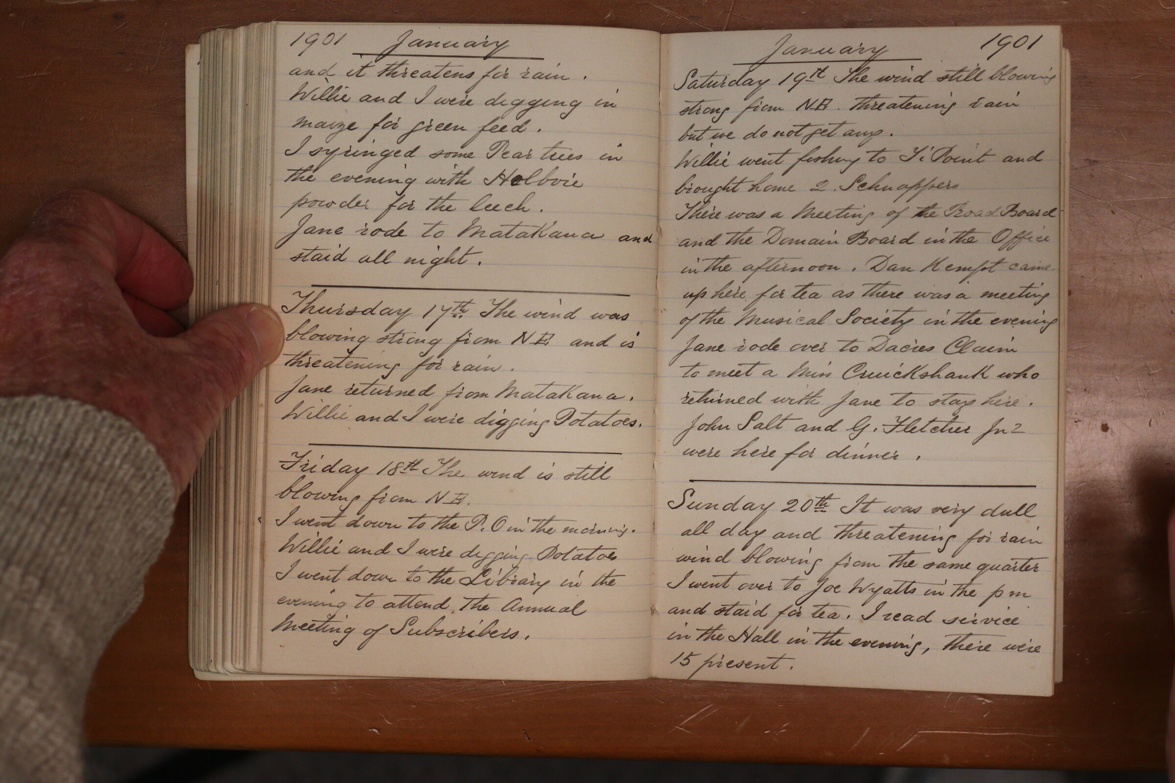 Original CS Clarke diary page